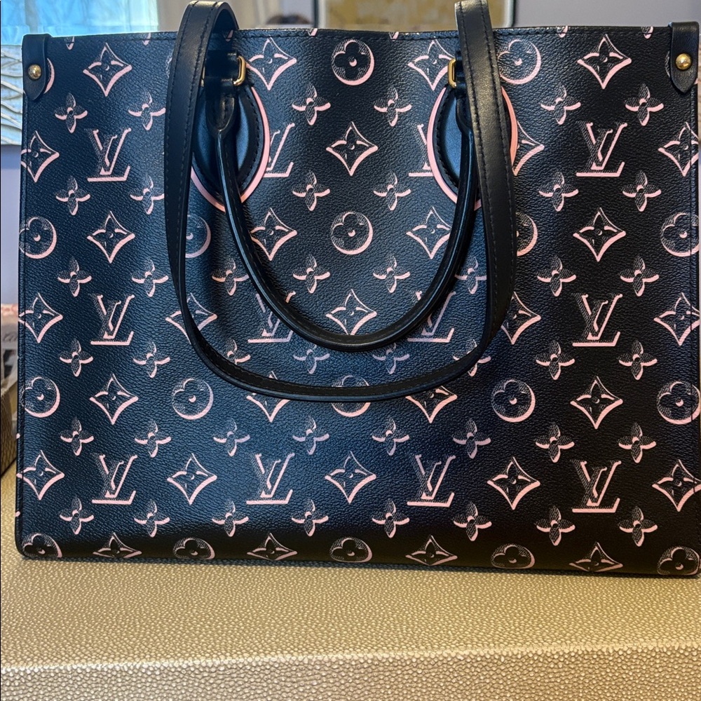 Louis Vuitton Black and Pink Monogram Handbag